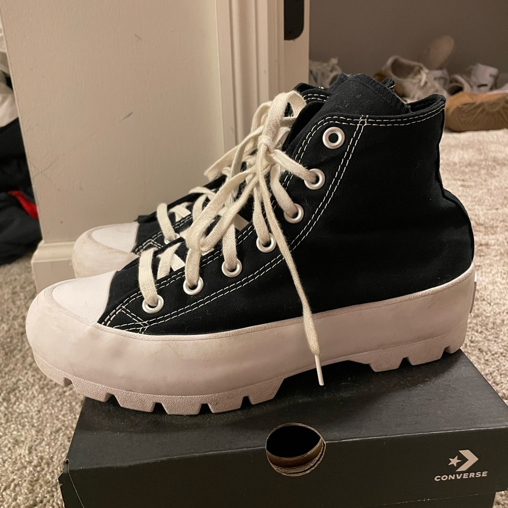 Converse - Picture 3 of 6